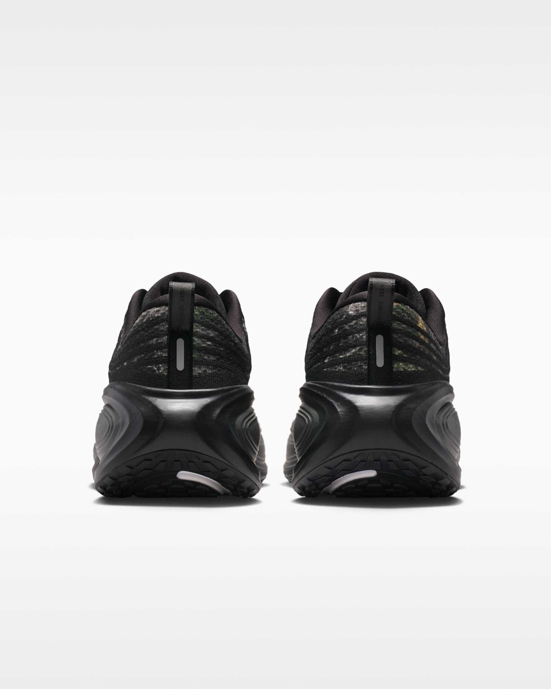 NIKE ZOOM X VOMERO Plus