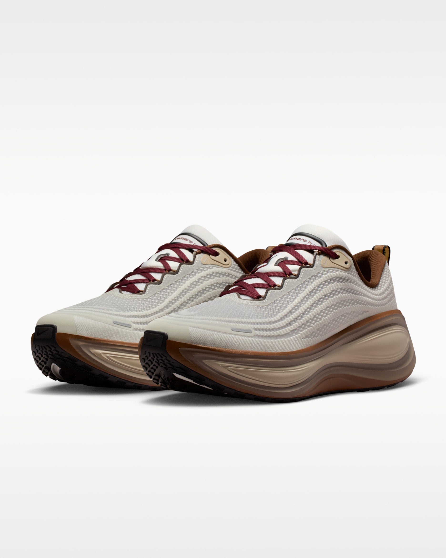 NIKE ZOOM X VOMERO Plus