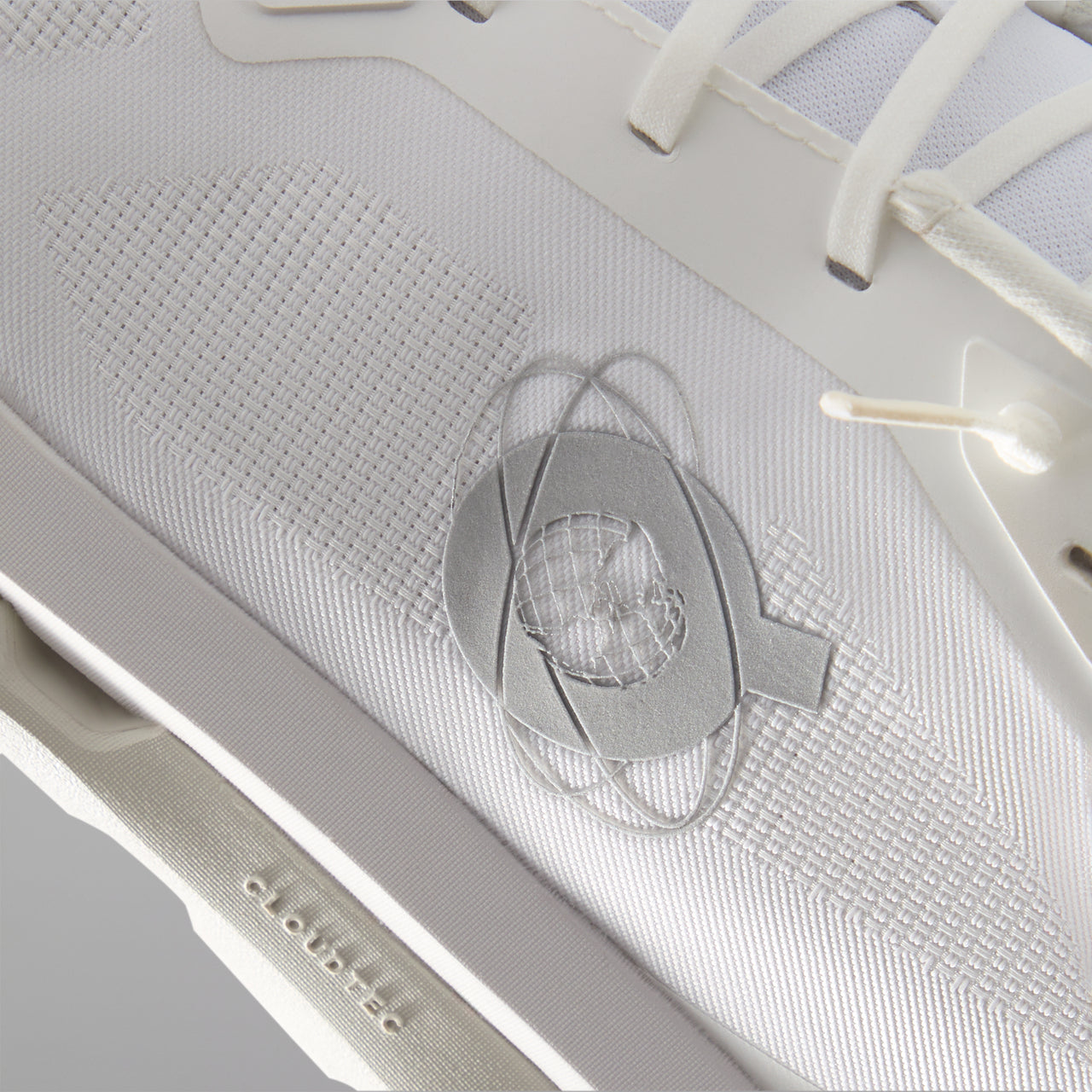 ON CLOUD ZONE X KITH