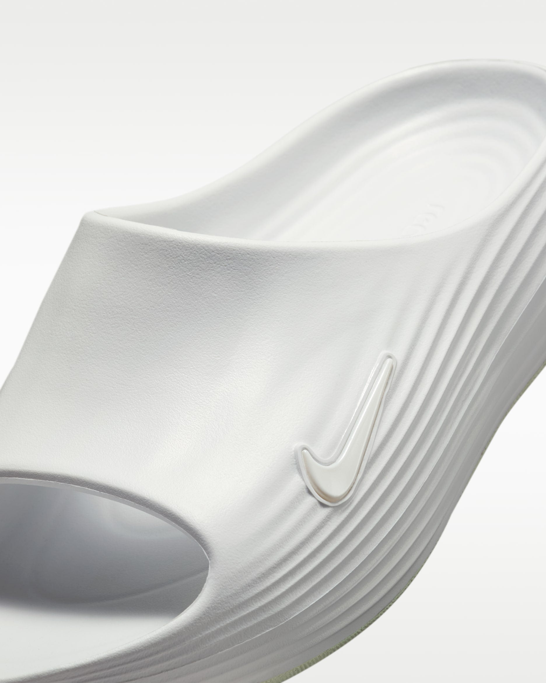 NIKE REACTX REJUVEN 8