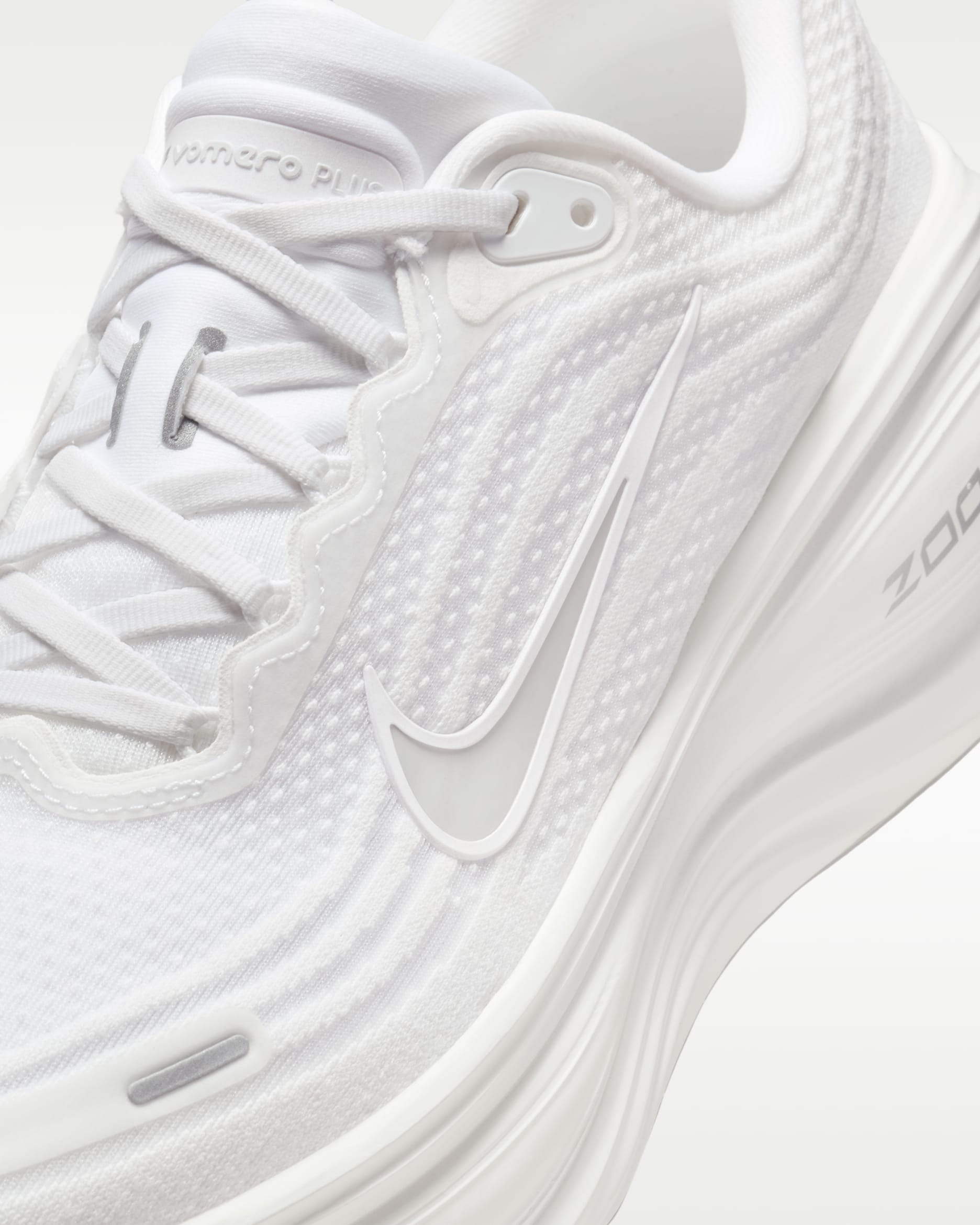 NIKE ZOOM X VOMERO Plus