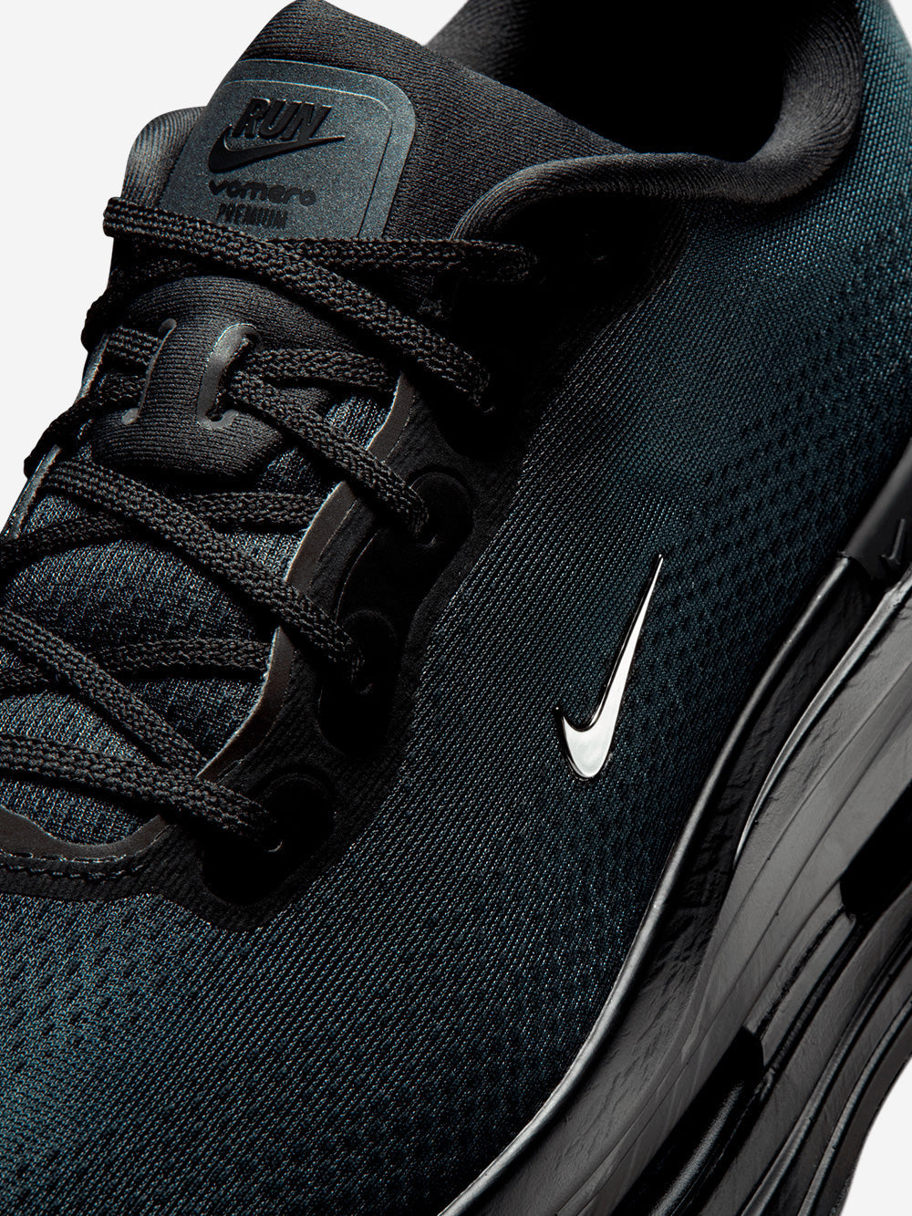 NIKE ZOOMX VOMERO PREMIUM